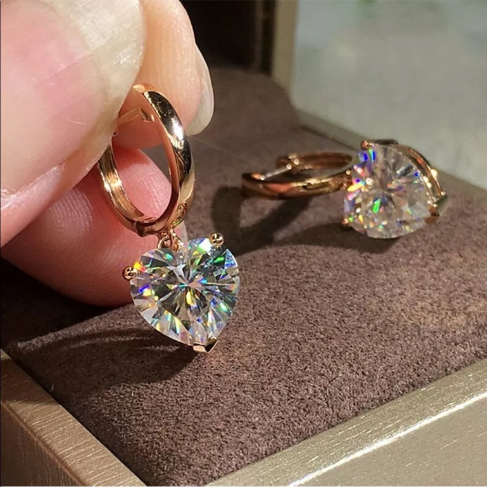 New Gold plated diamond Heart Drop Hoop earrings - Picture 4 of 4